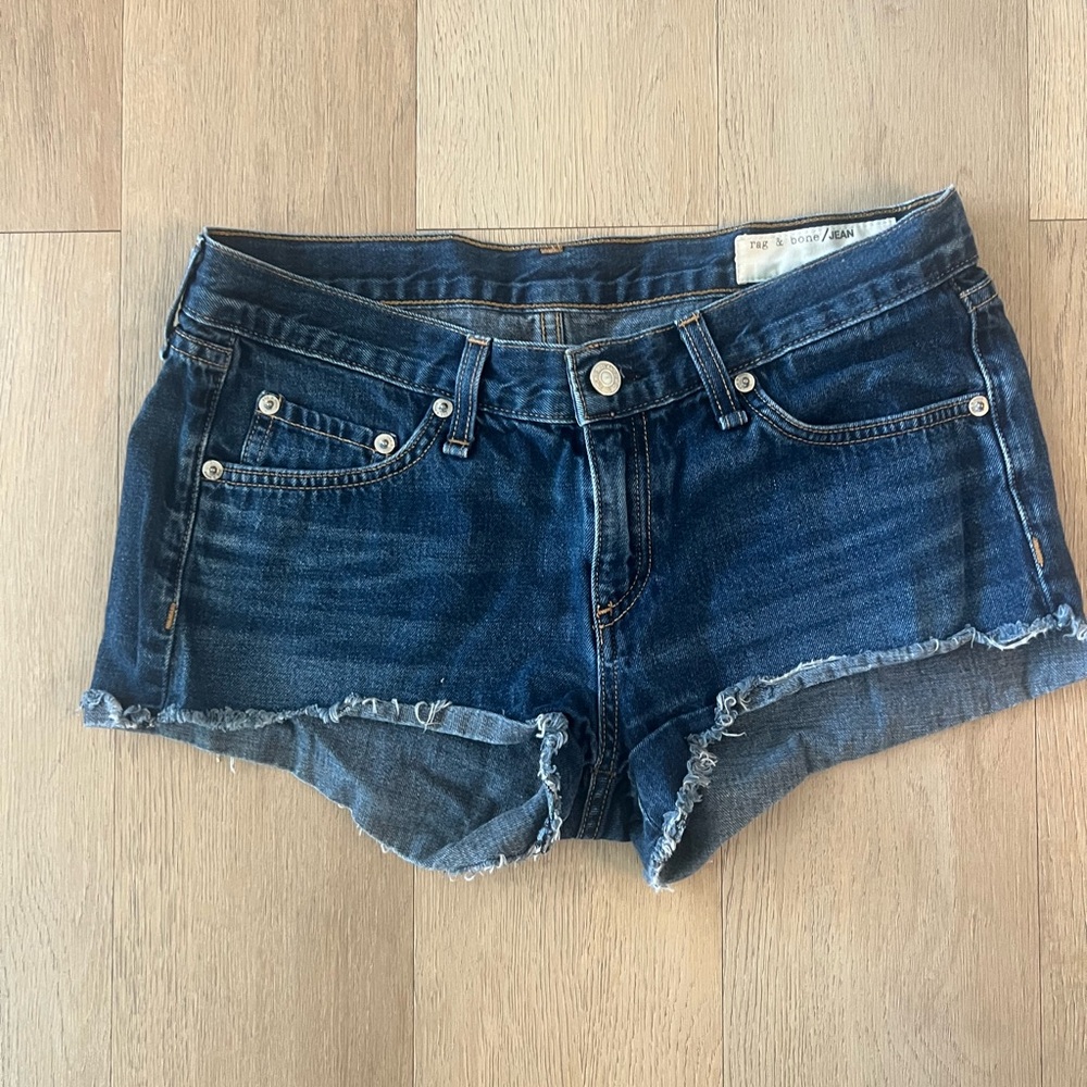 Rag & Bone size 26 dark wash Catskills Mid Rise Cut Off Denim Jean Shorts